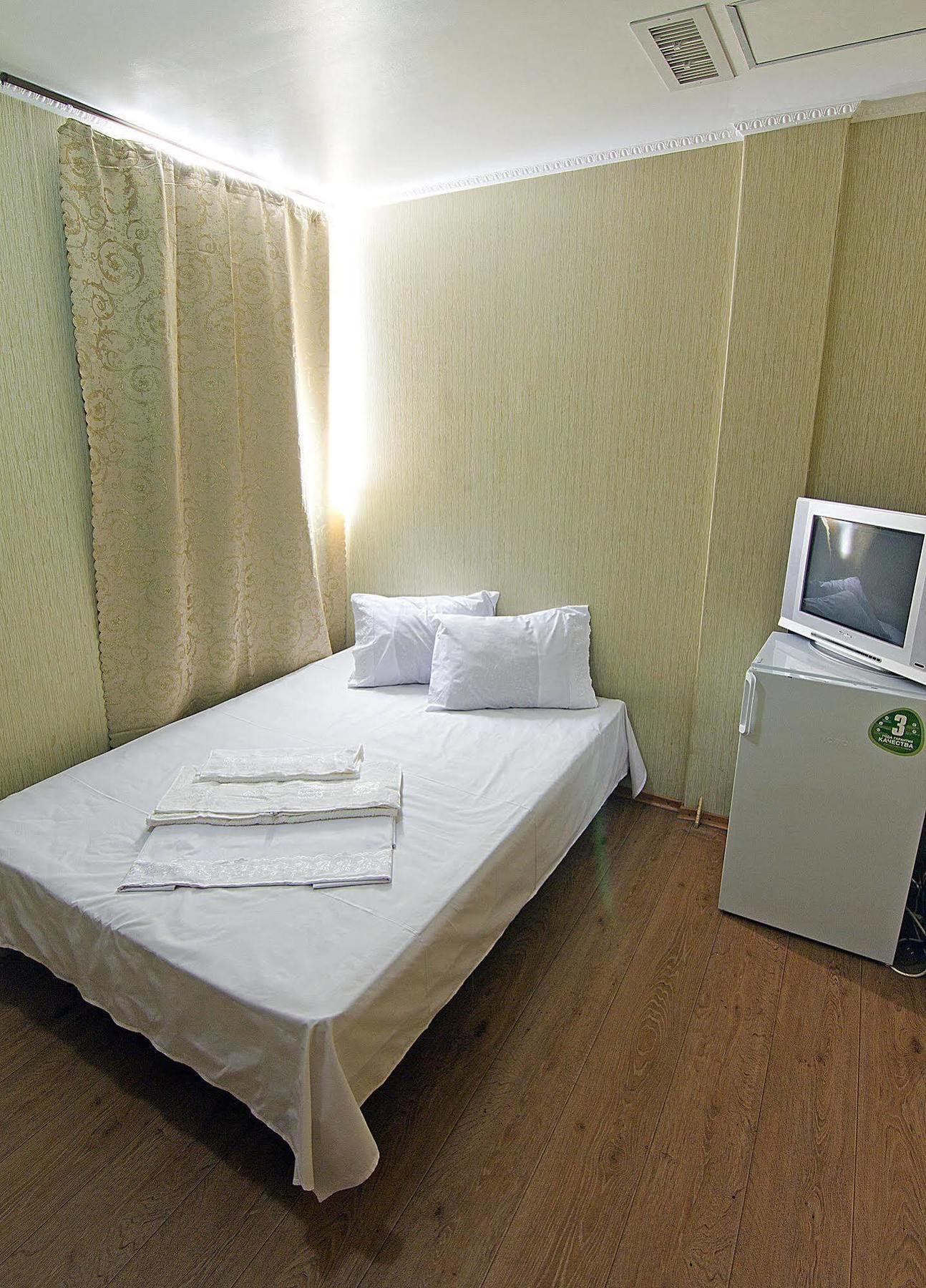 Tokyo Star Economy Hotel Οδησσός Εξωτερικό φωτογραφία