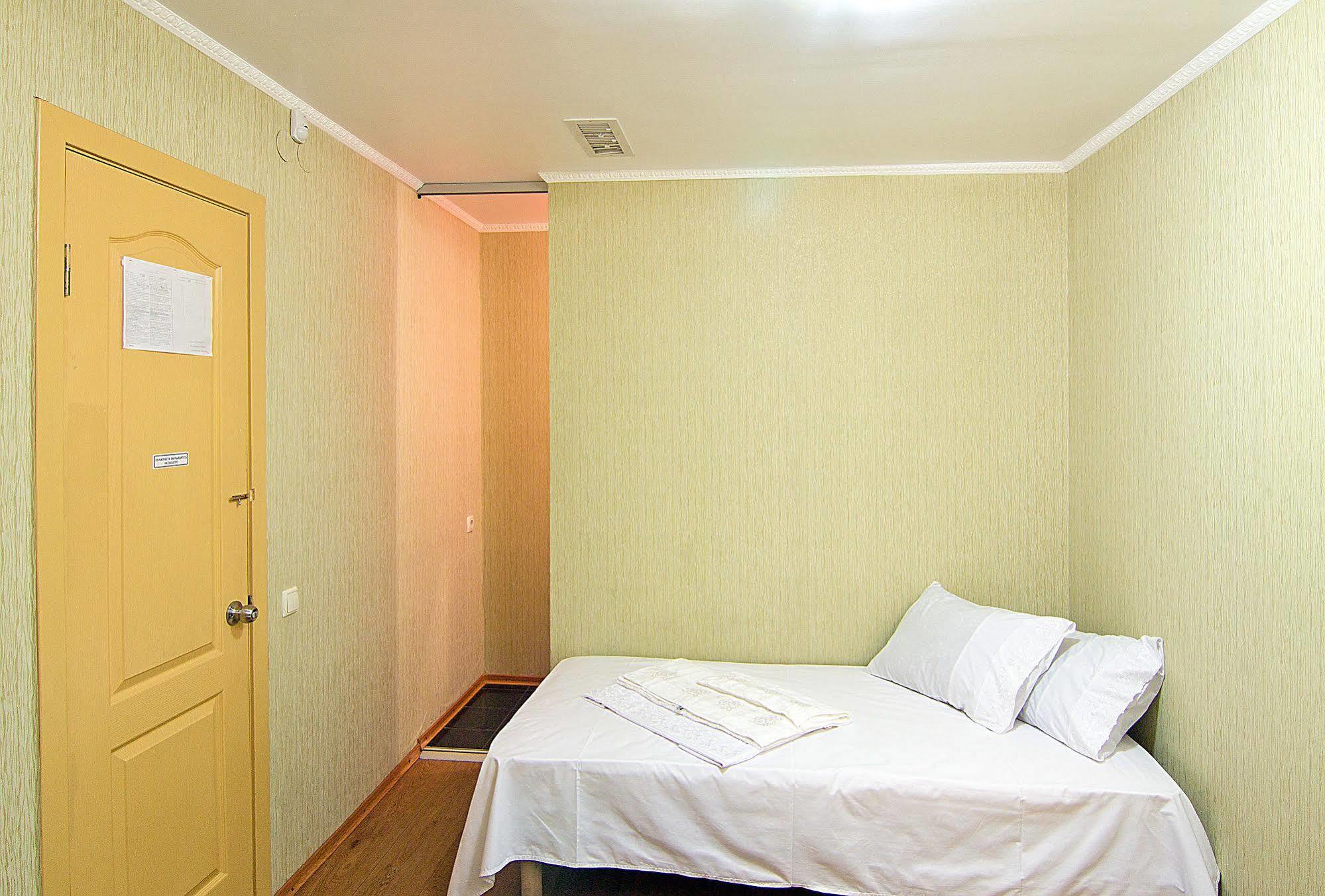 Tokyo Star Economy Hotel Οδησσός Εξωτερικό φωτογραφία