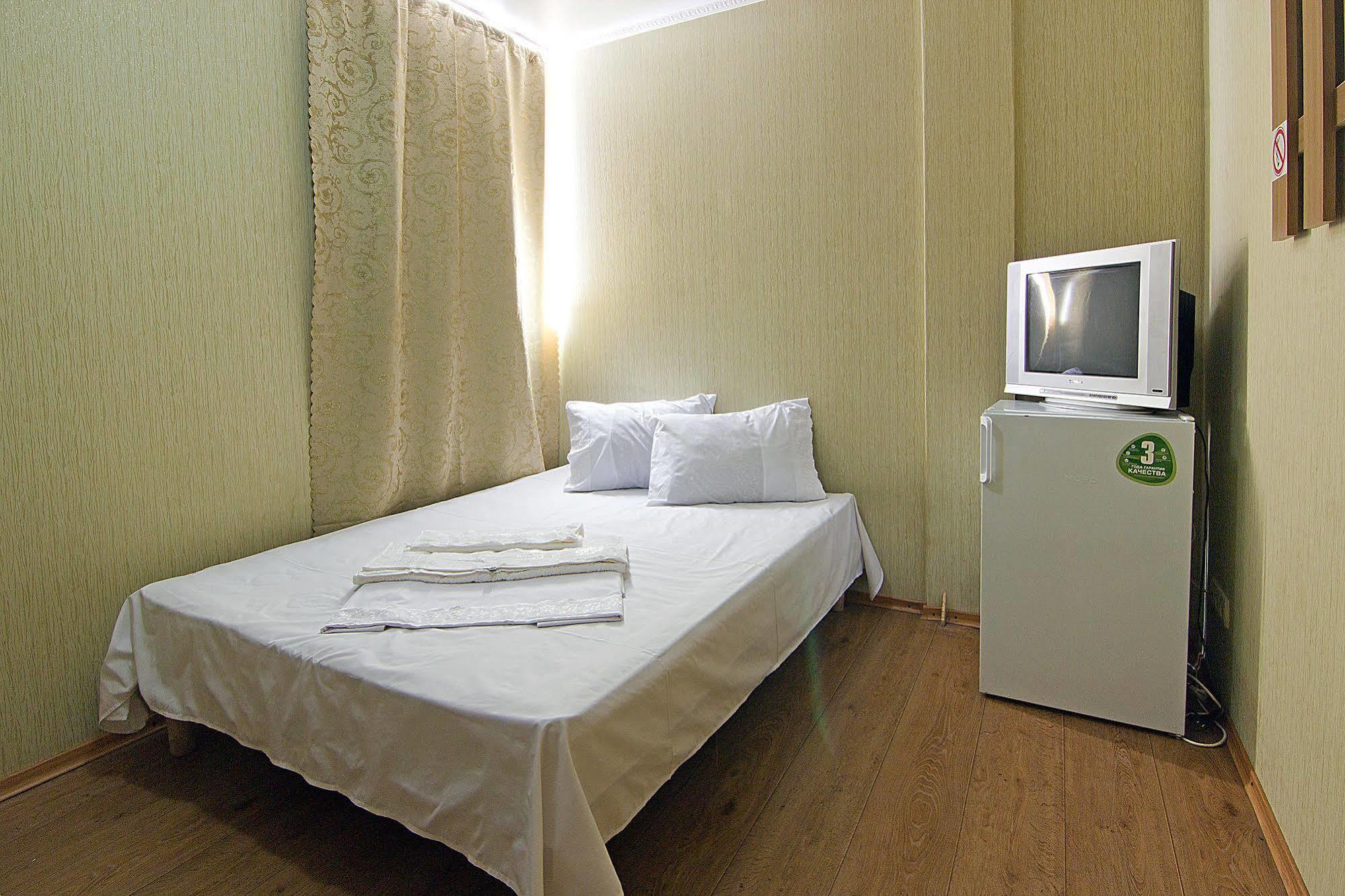 Tokyo Star Economy Hotel Οδησσός Εξωτερικό φωτογραφία